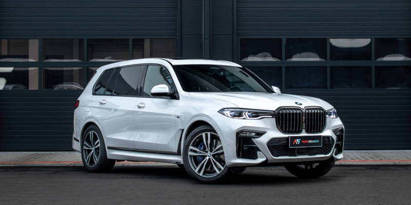 BMW X7 M50i