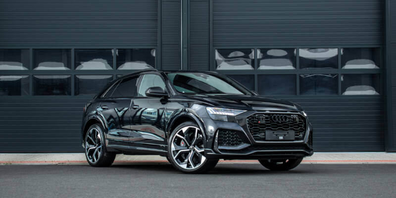 AUDI RSQ8